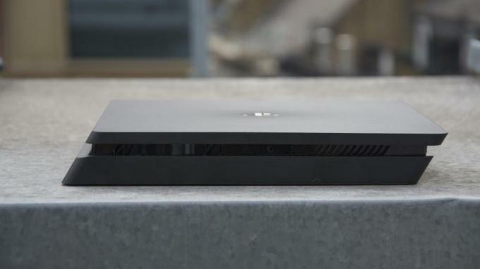 Pregled Sony PS4 Slim: Vredno zamenjavo originalnega PS4