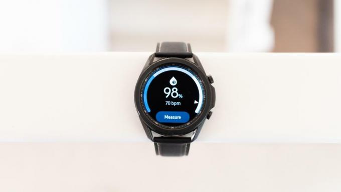 Samsung Galaxy Watch 3 anmeldelse: Den beste smartklokken for Android-brukere?