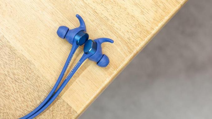 Bowers & Wilkins PI3 Review: Neckbuds für Audiophile