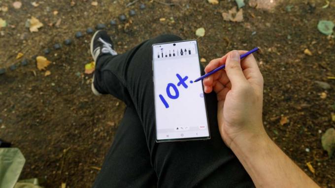 Samsung Galaxy Note 10 Plus incelemesi: Daha büyük, daha iyi, daha pahalı