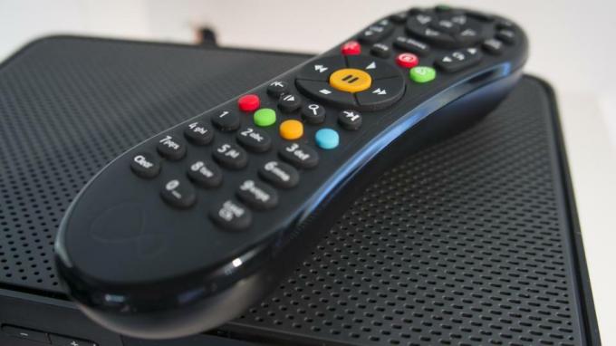 Critique de Virgin Media TV V6: le rival de Sky Q lance un nouveau boîtier TV et TellyTablet au Royaume-Uni