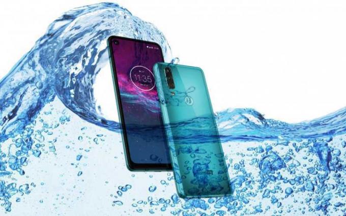 هل جهاز Motorola One Action مضاد للماء؟
