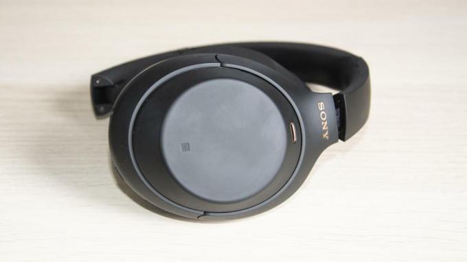 Recenzie Sony WH-1000XM4: Cele mai bune căști ANC tocmai s-au îmbunătățit