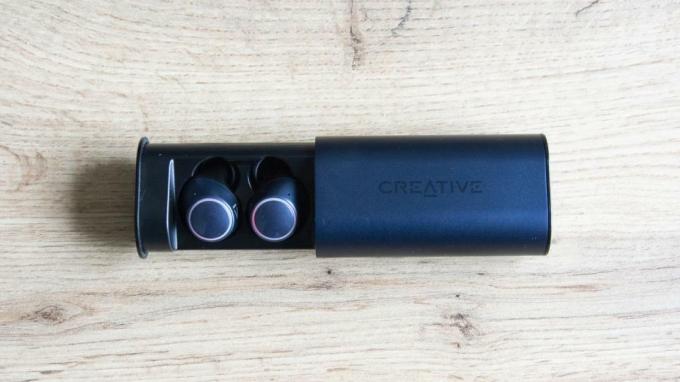 Revisão do Creative Outlier Air V2: botões brilhantes disponíveis por apenas £ 65
