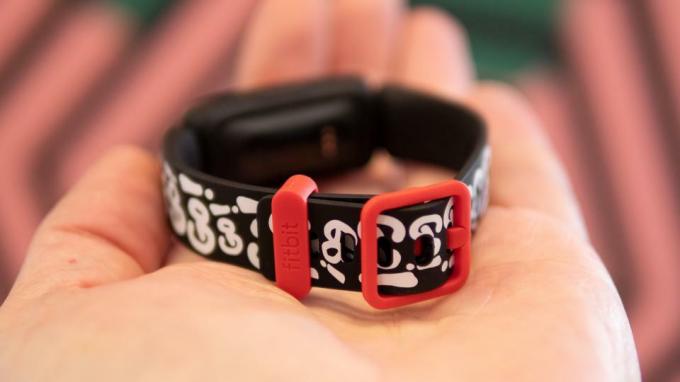 Fitbit Ace 2 anmeldelse: Hands on med den familievennlige oppfølgeren