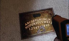 Verwendung des Ouija-Boards bei Phasmophobia