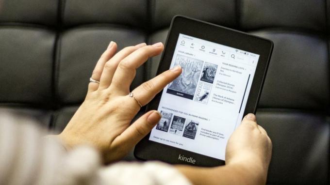 „Amazon Kindle Paperwhite“ (2018) apžvalga: nepaprastai gerai perskaityta